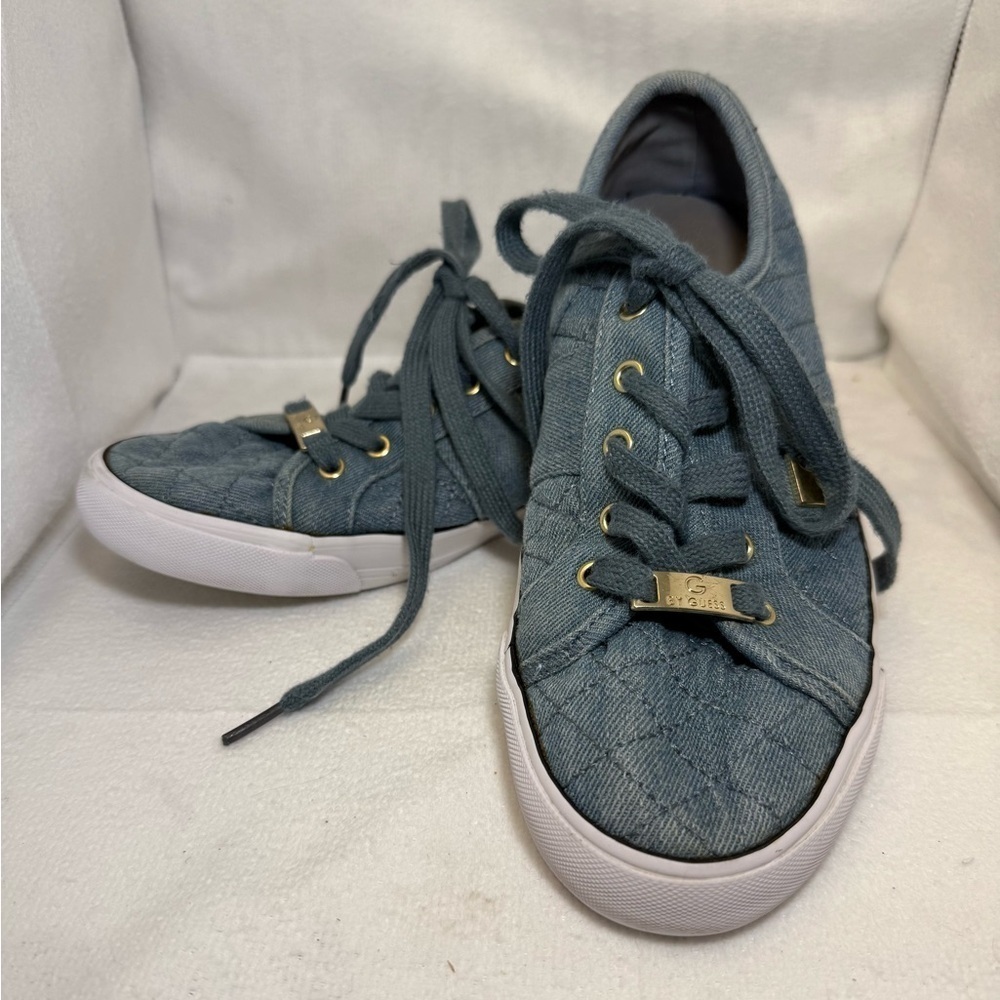 By Guess Los Angeles Backer Lace-Up
Sneakers Medium Blue Denim Fabric SIZE 8M
